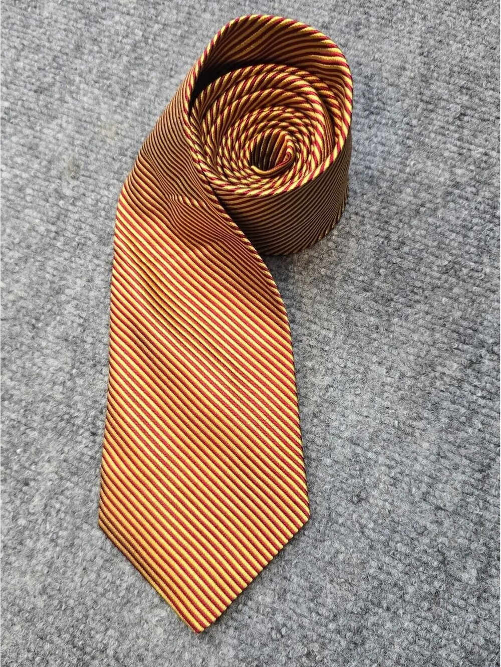 Brooks Brothers Makers Silk Tie Made USA Gold Red Stripe English Woven